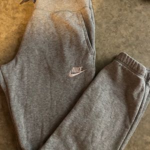 Girls size large Nike sweat pants.
